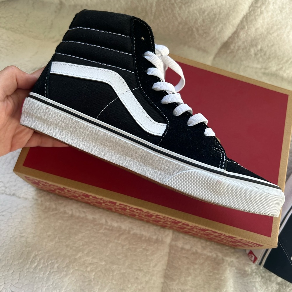 Vans Black and White Sneakers - Picture 13 of 15